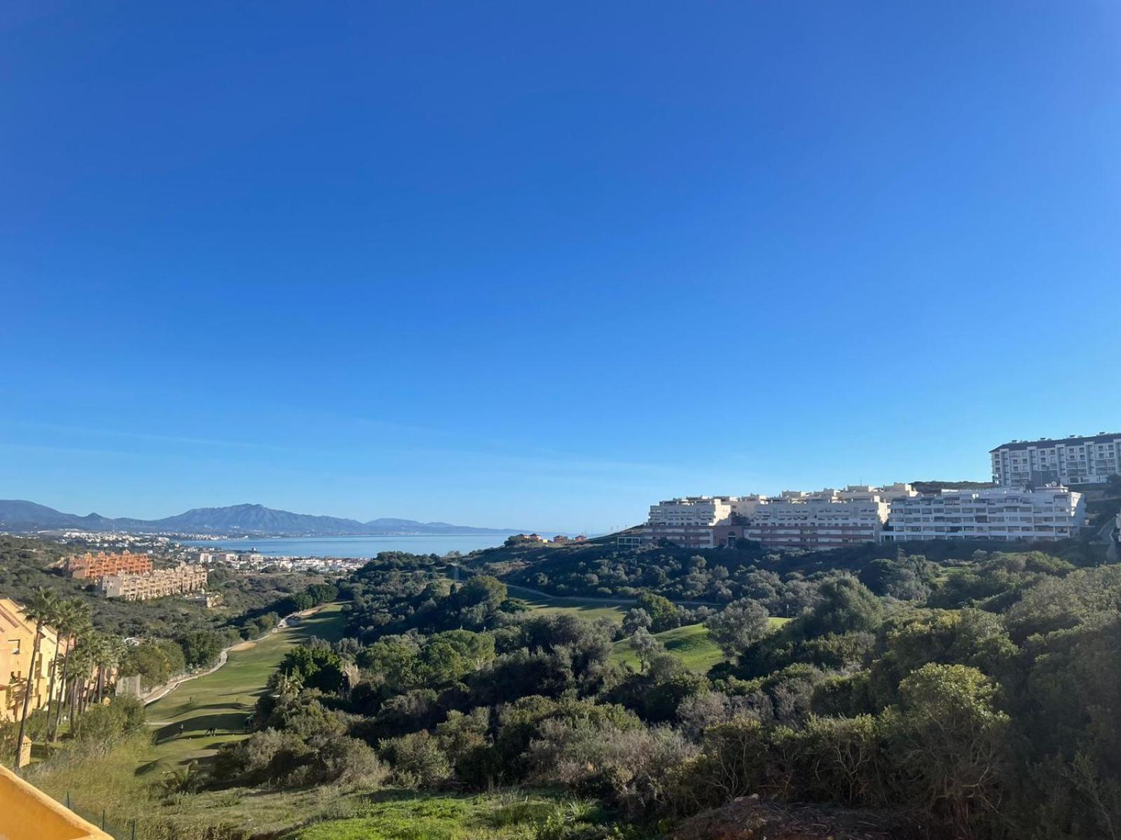 Duquesa Village Cozy Golf & Apartment