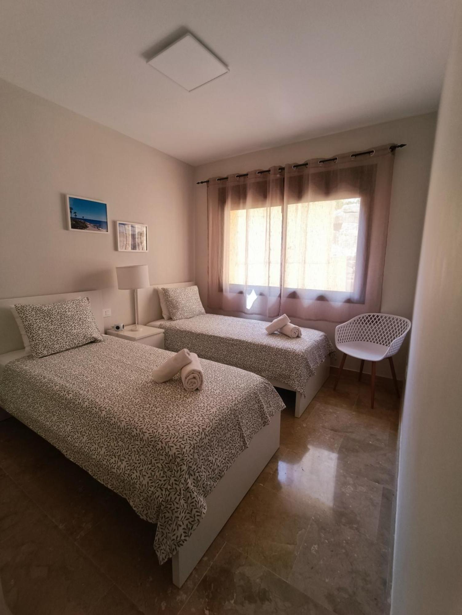 Duquesa Village Cozy Golf & Apartment