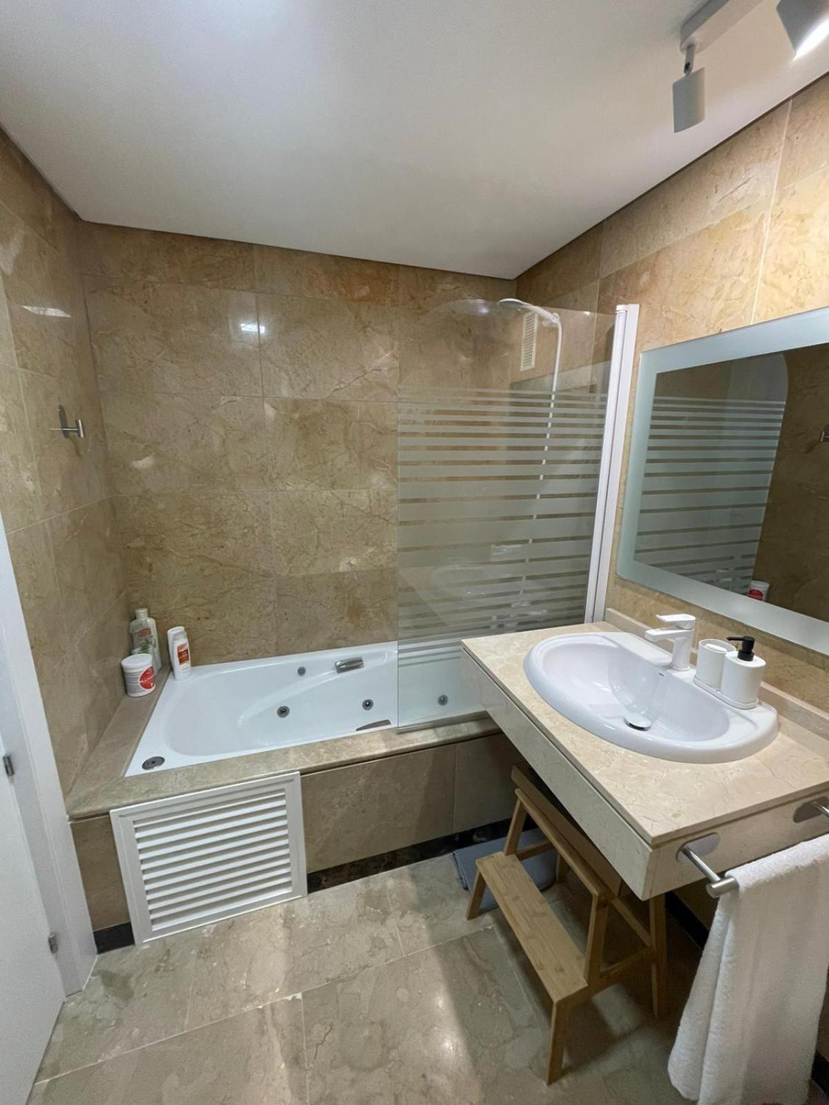 Duquesa Village Cozy Golf & Appartamento Manilva